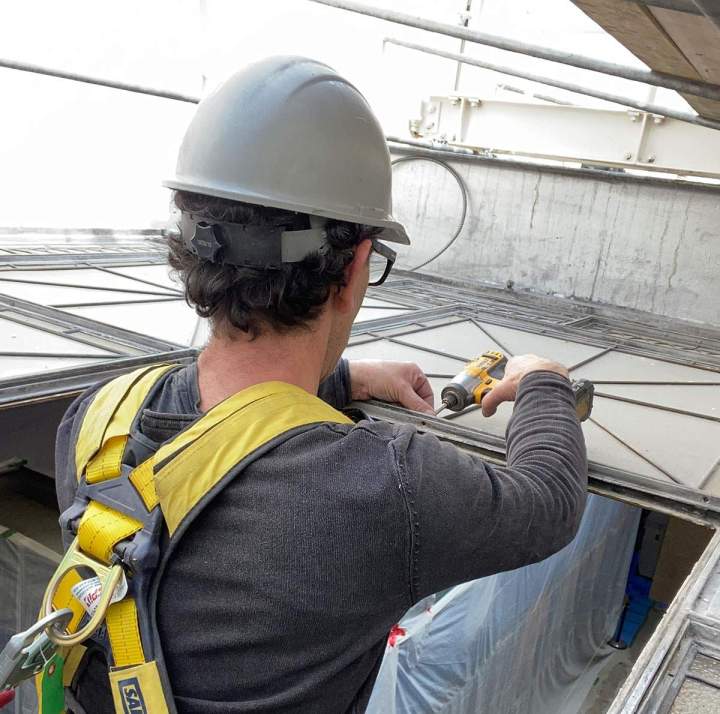 Réparation verre courbé Québec
